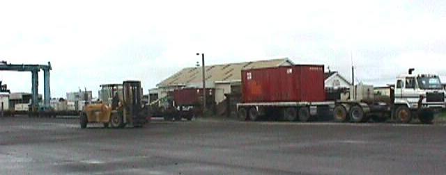FeildCont.jpg (16350 bytes)