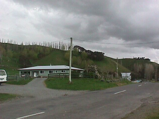 LenxFarm.jpg (37997 bytes)